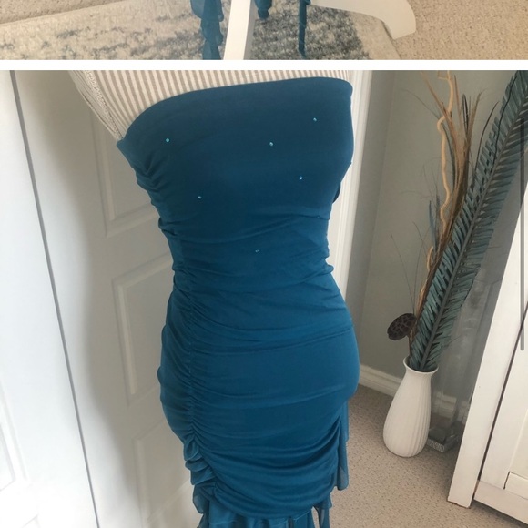 Aqua Strapless Dress w/ Asymetrical Fishtail Hem - Picture 6 of 6